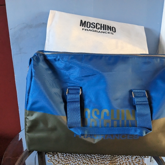 Moschino - Picture 2 of 13